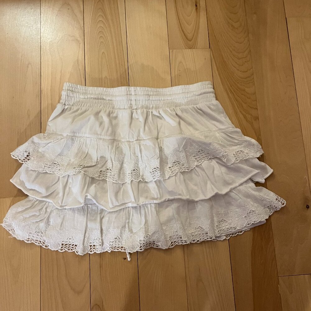 aeropostal white ruffle skirt